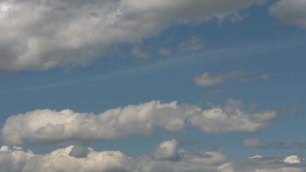 Gomel Białoruś Chmury Pływak Nad Jeziorem Wieczorem — Wideo stockowe