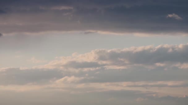 Nuvens Escuras Flutuam Pelo Céu Noite Diferentes Direções 2020 — Vídeo de Stock