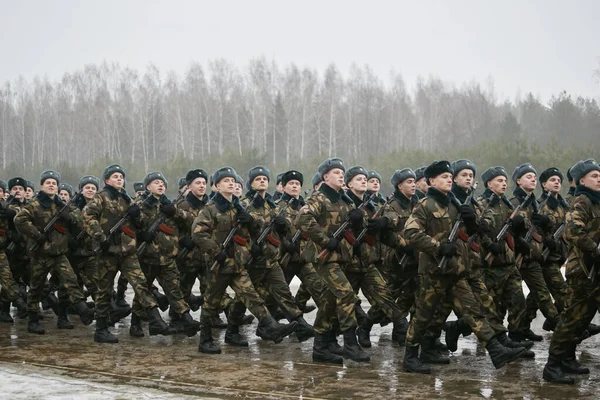 Minsk Belarus Aralık 2017 Belarus Cumhuriyeti Yemini Eden Askerlerin Resmi — Stok fotoğraf