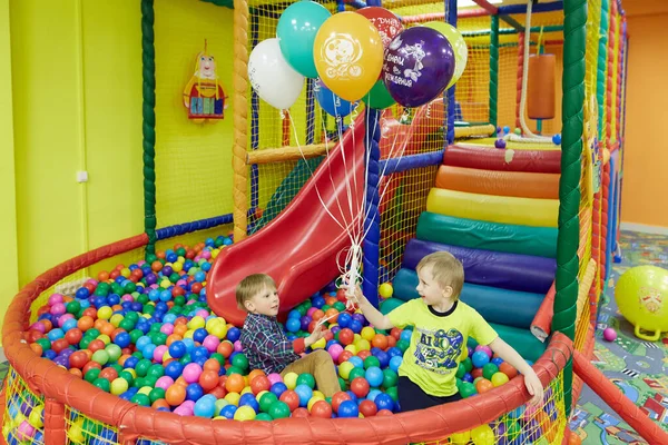 Gomel Belarus April 2018 Children Play Children Entertainment Center Birthday — Stock Photo, Image