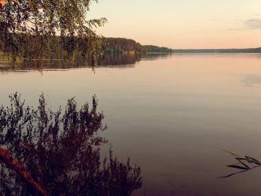 2020 yılında gölün üzerindeki su genişliği