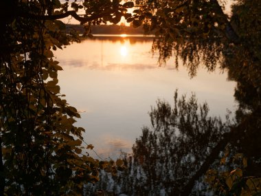 2020 yılında gölün üzerindeki su genişliği