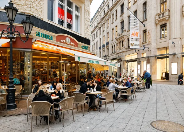 Βουδαπέστη Ουγγαρία Απριλίου 2018 Εξωτερικός Σχεδιασμός Του Cafe — Φωτογραφία Αρχείου