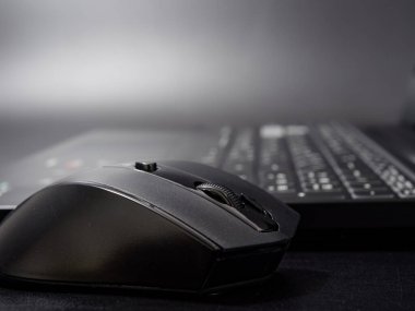 siyah modern bilgisayar faresi koyu arkaplan 2020