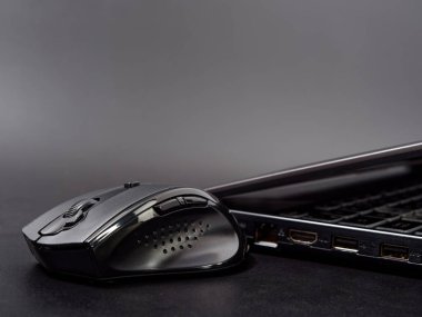 siyah modern bilgisayar faresi koyu arkaplan 2020