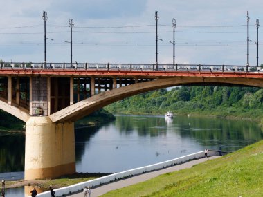 Vitebsk, BELARUS - 5 Ağustos 2020: 2020 nehri üzerinde bir eğlence teknesi