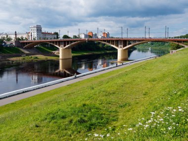 Vitebsk, BELARUS - 5 Ağustos 2020: 2020 nehri üzerinde bir eğlence teknesi