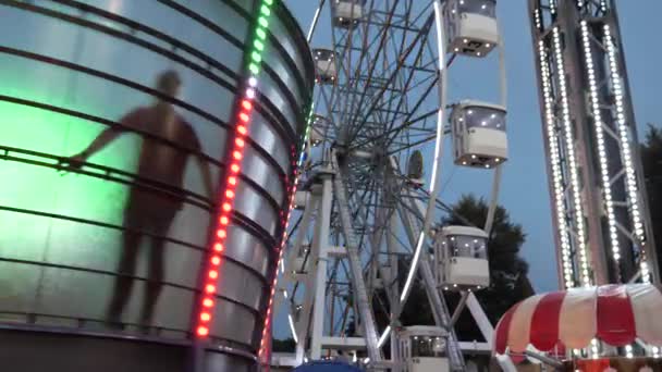 Gomel Belarus Août 2020 Carrousel Parc Attractions Dans Soirée 2020 — Video
