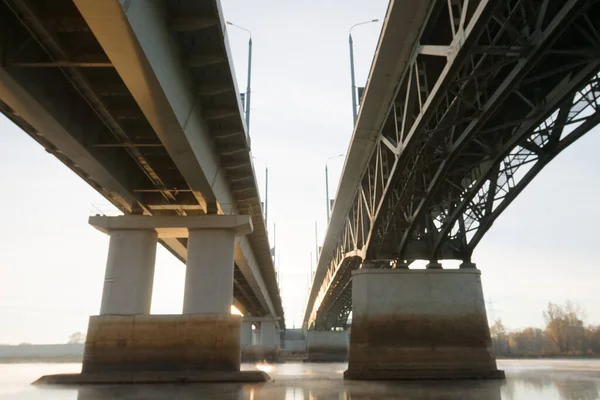 Puente Ferroviario Sobre Río Sozh Luz Del Sol Puesta Del —  Fotos de Stock