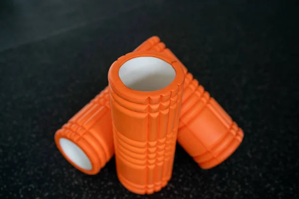 turuncu fasya farklı yapılarda yuvarlanır