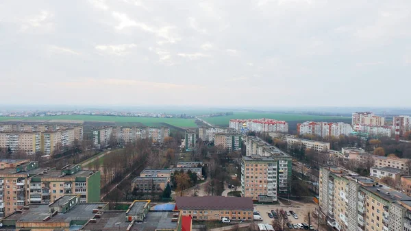 Veduta aerea della città da una vista a volo d'uccello — Foto Stock