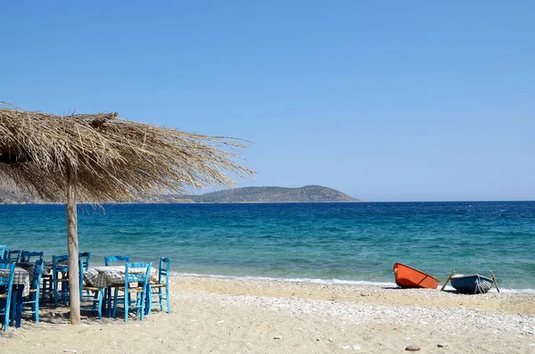 Deniz Kıyısındaki Yunan Tavernası — Stok fotoğraf