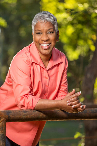 Зрелая афроамериканка
.