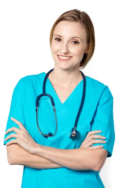 Vielfältige und kompetente Krankenschwester bereit für die Arbeit. — Stockfoto