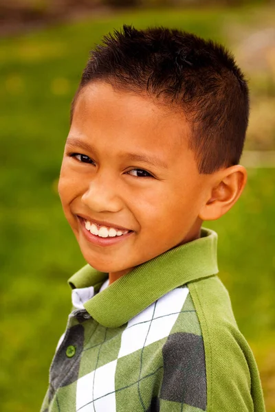 Happy young Asian kid smiling and laughing. — Stock Photo, Image