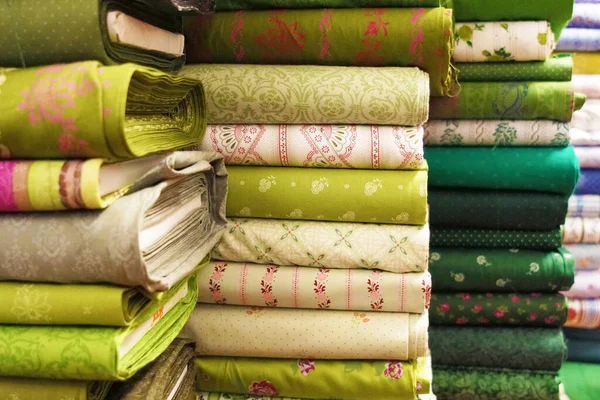 Dirndl ve daha fazlası için geleneksel kumaşlar