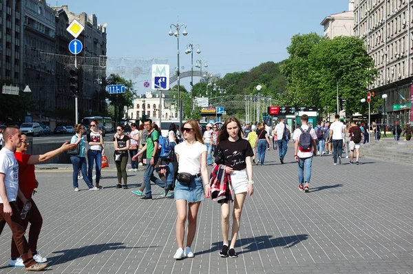 乌克兰基辅 2018年5月 人们走在城市的中心 — 图库照片