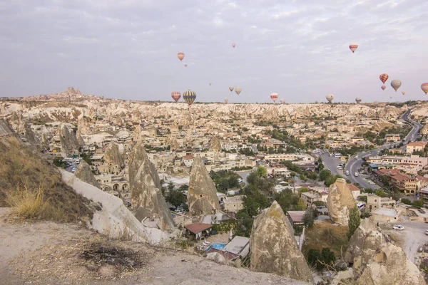Hava baloons ile Kapadokya gündoğumu