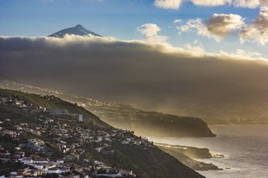tenerife adasında günbatımı manzaralı teide Yanardağı