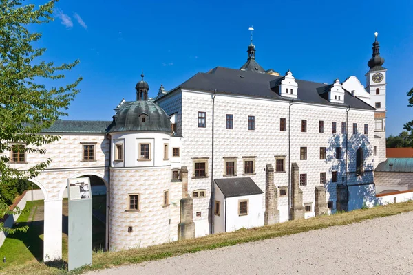 Pardubice République Tchèque Jul 2018 Château Renaissance Pardubice Bohême Orientale — Photo