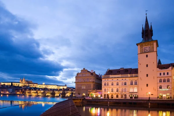 Vista Noturna Castelo Praga Com Catedral São Vito Ponte Gótica — Fotografia de Stock