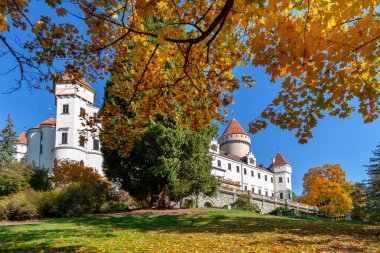 Rönesans Kalesi Konopiste park yakınlarında kasaba Benesov (kültürel tarihi bölge), merkezi Bohemia region, Çek Cumhuriyeti