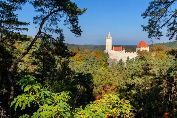 Gotický Hrad Kokorin Národní Kulturní Památka Kokorin Údolí Střední Čechy — Stock fotografie