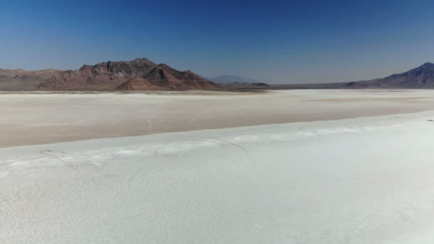 Bonneville Salt Flats Utah Nära Gränsen Till Utah Nevada Drone — Stockvideo