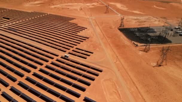 Luftaufnahme Eines Solarkraftwerks Arizona Vereinigte Staaten Sonnenkollektoren Feld Solarzelle Von — Stockvideo