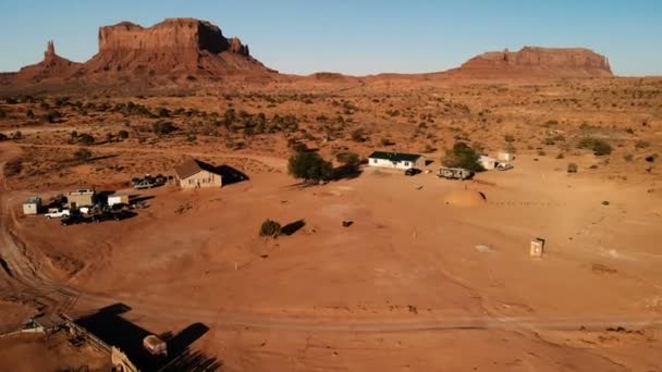 Vesnice Nedaleko Údolí Oljatomonument Arizoně Ranč Letecký Pohled Shora Drony — Stock video