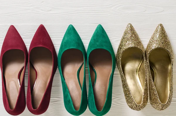 Moda Zapatos Mujer Bombas Colores Clásicos Navidad Rojo Verde Dorado —  Fotos de Stock