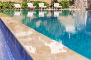 Türkiye 'deki otel havuzu.