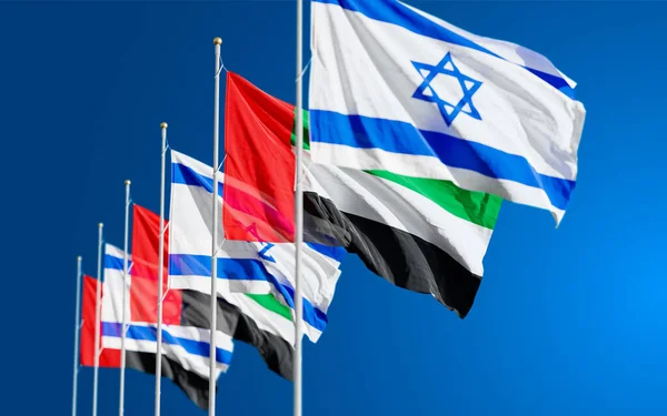 Las Banderas Los Emiratos Árabes Unidos Israel Ondean Juntas Viento — Foto de Stock