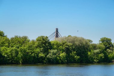 Kiev, Ukrayna 'da Moskova Köprüsü ve Dnipro Nehri görünümü