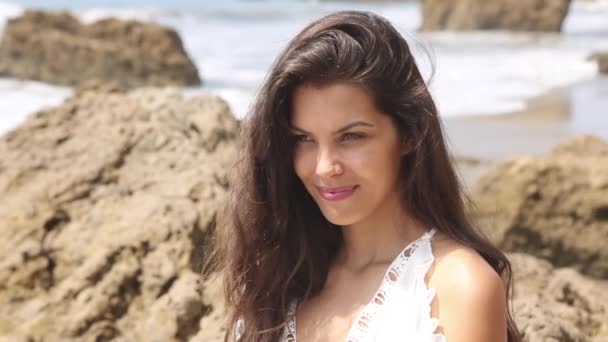 Young woman happy at the beach. summer feeling — Stock Video