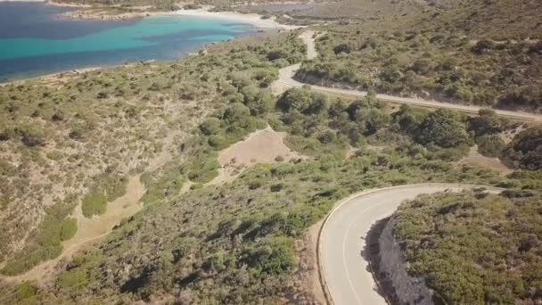 Vue par drone d'une crique en Sardaigne — Video