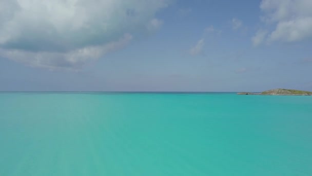 Vista aérea de Exuma en las Bahamas. vacaciones de verano — Vídeo de stock