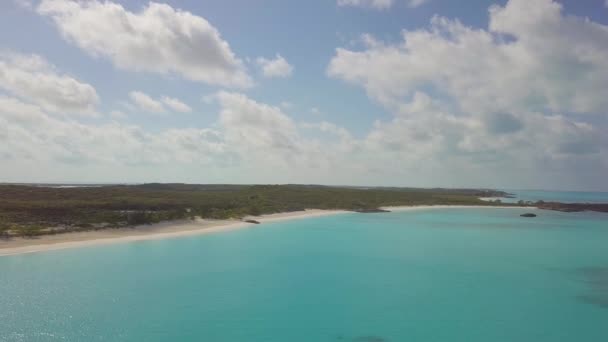 Widok z lotu ptaka Exuma na Bahamach. Wakacje — Wideo stockowe