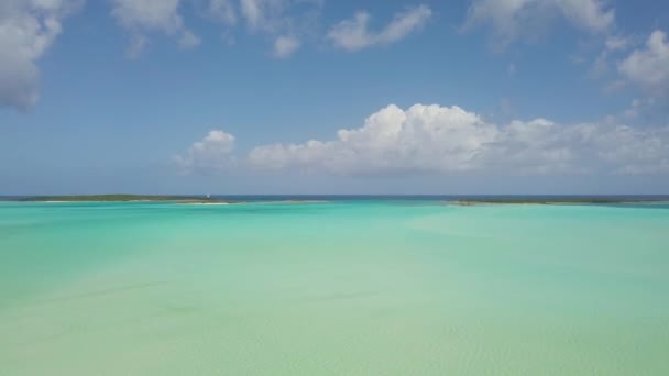 バハマのエグズーマの空中風景。夏休み — ストック動画