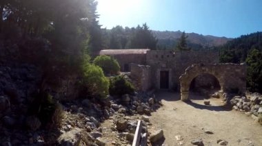 Paleo Pili 'deki eski bir kilisenin kalıntıları Yunanistan' ın Kos adasında tarihi bir yer..