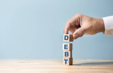 İşletme bankasında borç artışı. NPL hesap açığı kavramları. Yatırım krizi. Finansal yönetim ve planlama.