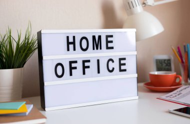 Ev ofisini ışıklandırma, evden çalışma
