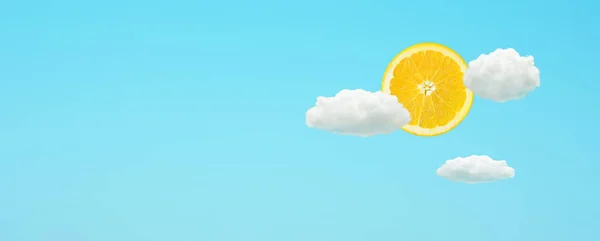 Dia Felicidade Com Laranja Ensolarada Espaço Size Copy Azul Sky — Fotografia de Stock