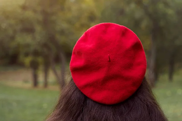 Beautiful Woman Red Hat Background Tree — ストック写真