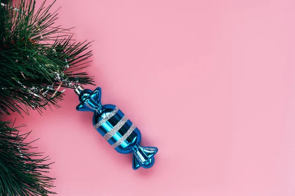 Ramo Abeto Conífero Artificial Com Decoração Ano Novo Brinquedo Natal — Fotografia de Stock