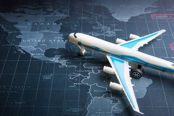 Utasszállító Repülőgép Világtérképen Üzleti Közlekedési Rendszer Fogalma — Stock Fotó