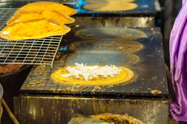 Khanom Beaung Thai Oder Eine Art Gefüllter Pfannkuchen Thailändisches Essen — Stockfoto