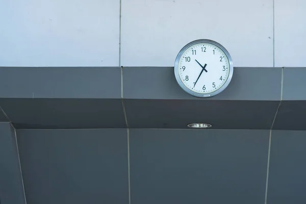 Zegar Okolicy Stacji Metra Bangkok Tajlandia — Zdjęcie stockowe