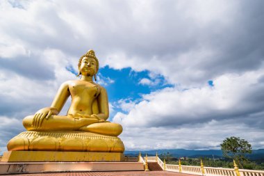 Chiang Rai büyük altın Buda heykeli, Tayland.