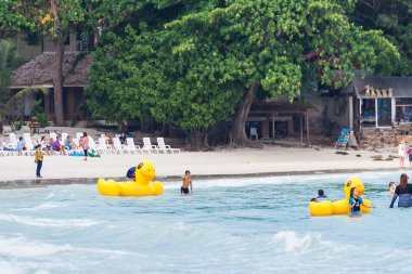 Rayong, Tayland - May, 10, 2019 : Tanımlanamayan isim İnsanlar Play